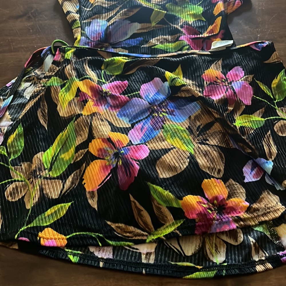 Catalina One Piece Bathing Suit & Skirt - Picture 2 of 9